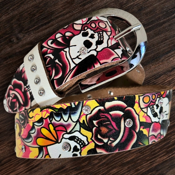 Ed Hardy genuine leather belt skull & rose Tattoo w Rhinestones Sz S/ 26-32" - Picture 5 of 9